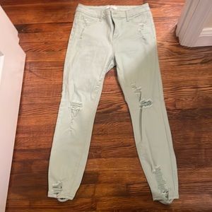 Cello jeans MINT GREEN in color- super pretty. Size 11 cropped and distressed.